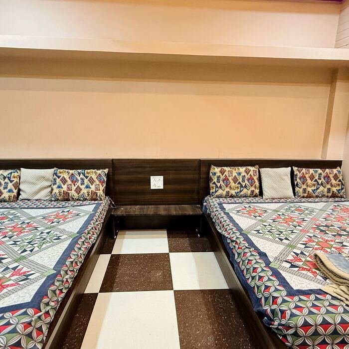 Four bed family room interior